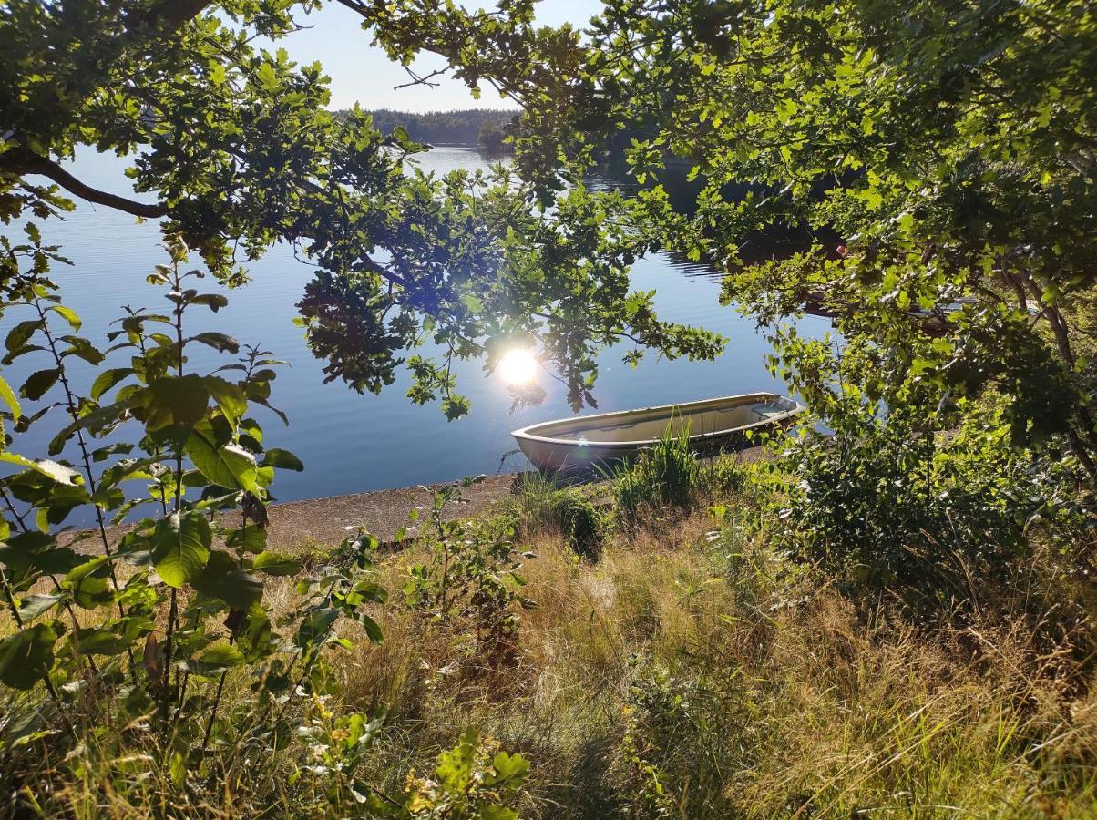 Varhaga Vandrarhem Sjuntorp Exterior foto