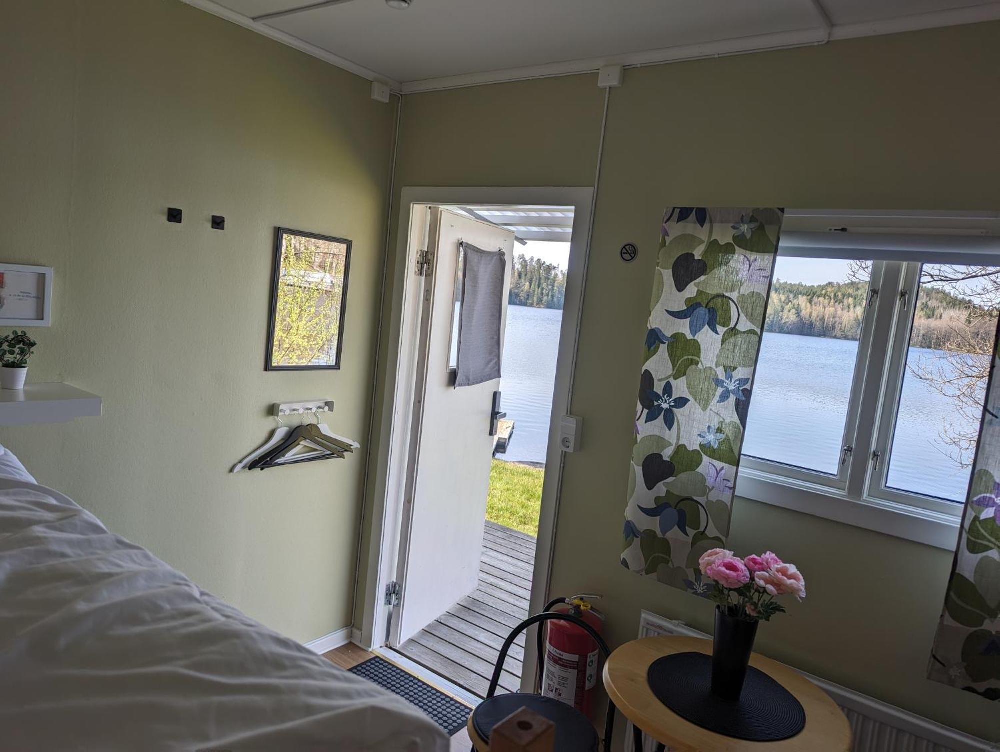 Varhaga Vandrarhem Sjuntorp Exterior foto