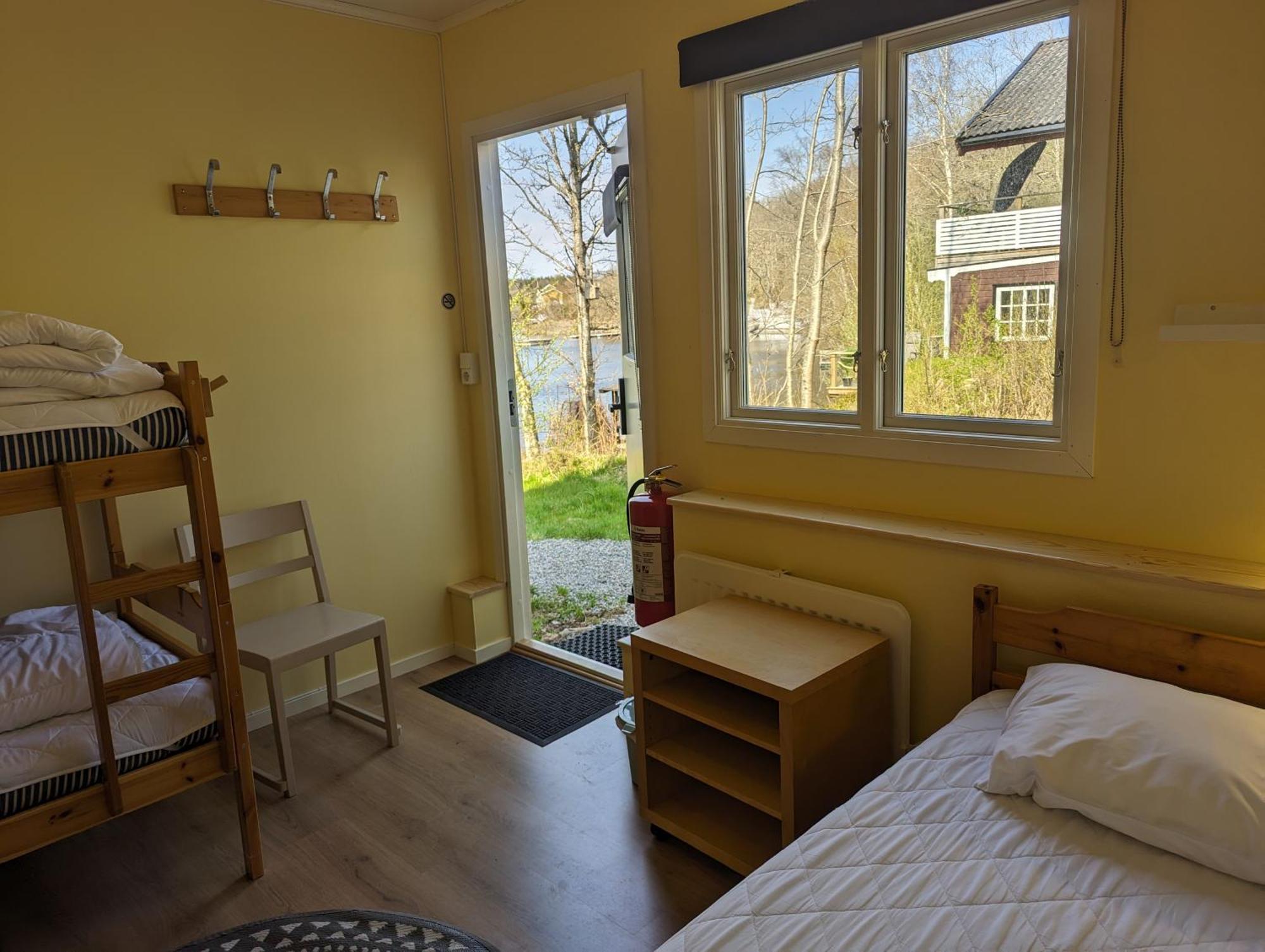 Varhaga Vandrarhem Sjuntorp Exterior foto